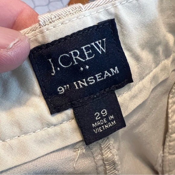 J CREW Midthigh Khaki Cotton Chino
Bermuda Shorts Size 29 - Picture 8 of 8